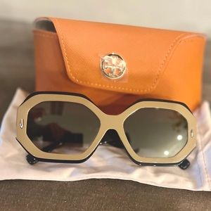 Tori Burch sunglasses-New